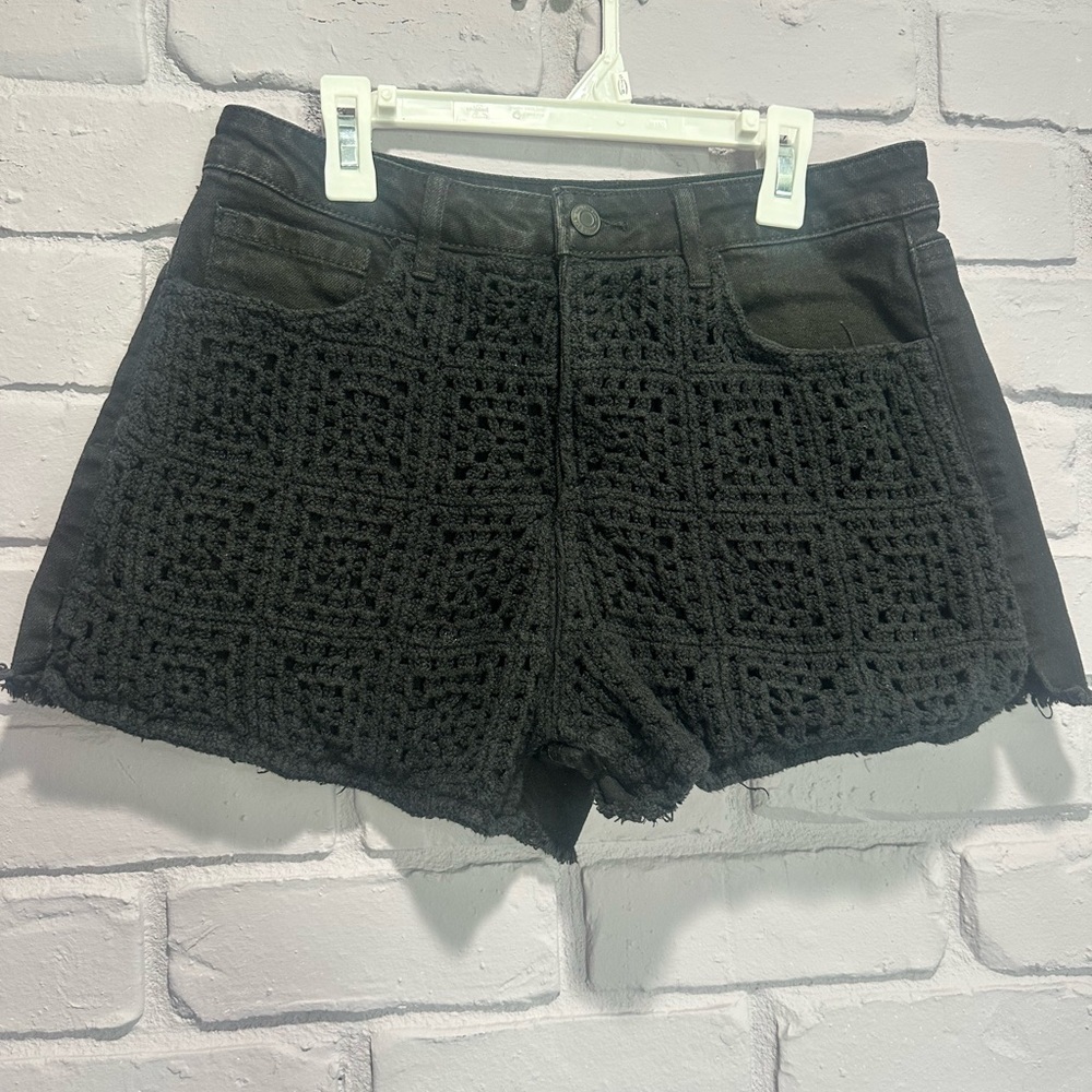 NWOT Vanilla  Star Black Crochet Jean Shorts W27 size 5